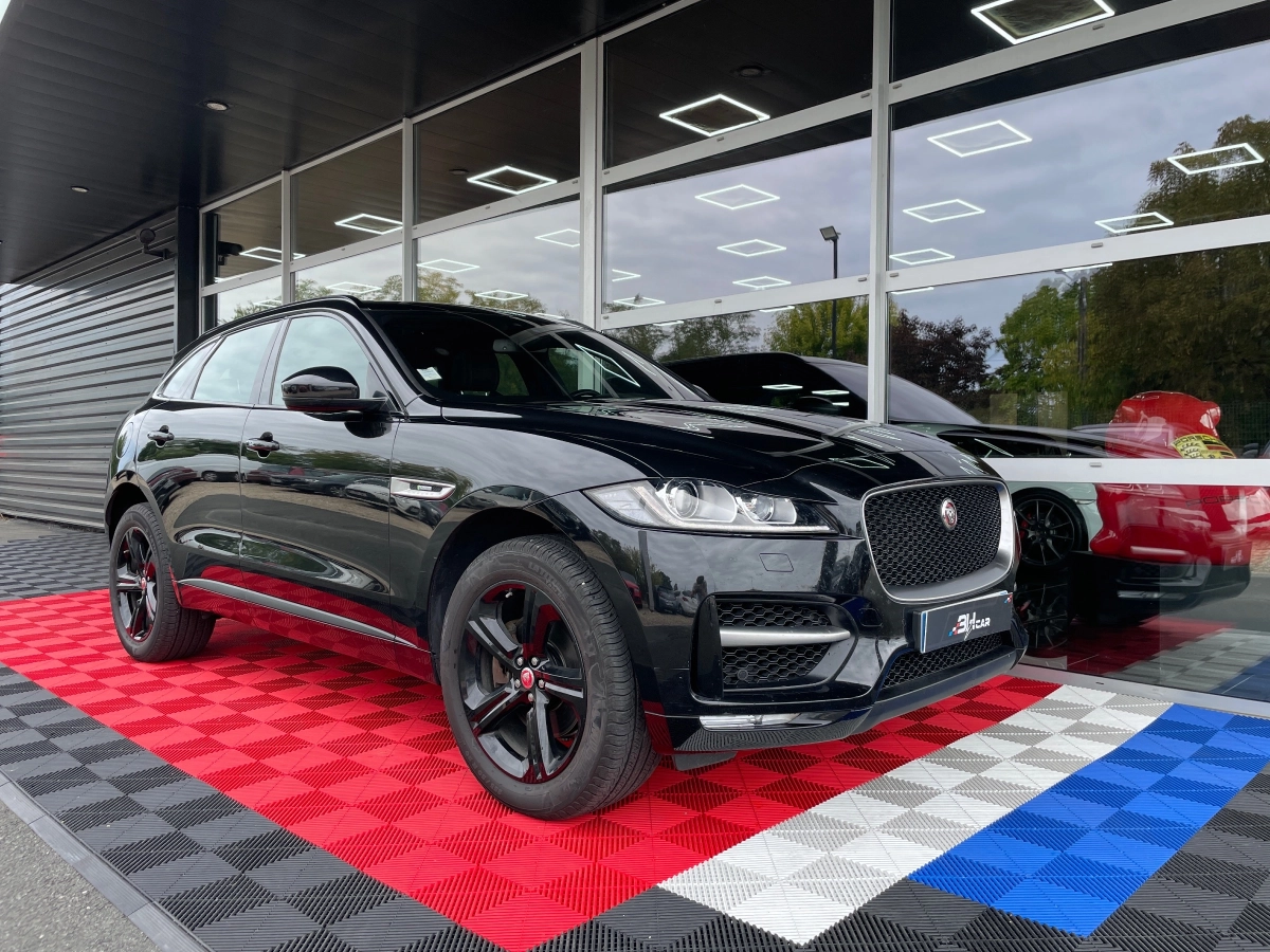 Jaguar F-pace