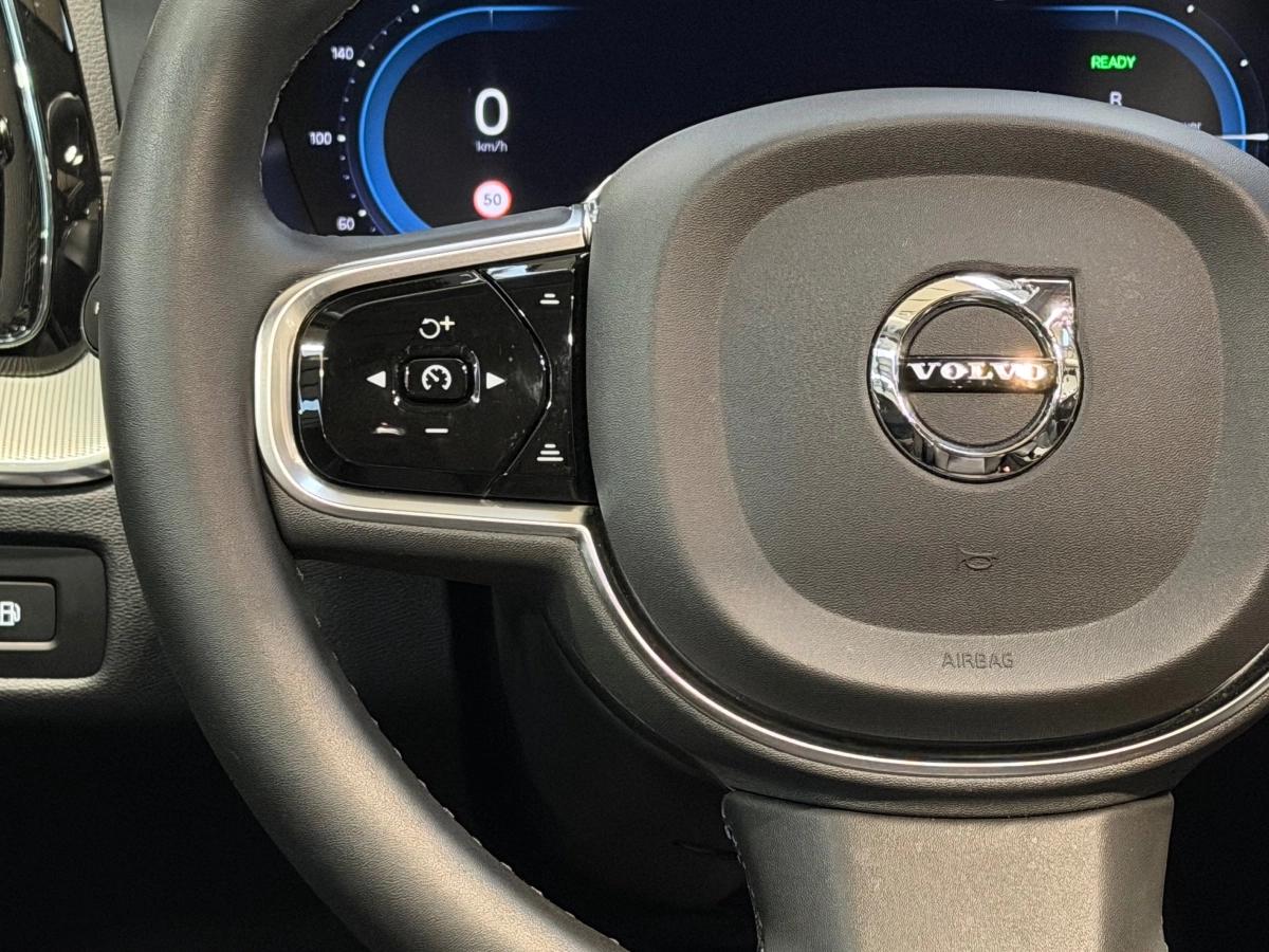 Volvo Xc60 2.0 T8 455H 310 RECHARGE PHEV HYBRID TWIN-ENGINE 18.8KWH ULTIMATE STYLE CHROME AWD GEARTRONIC BVA