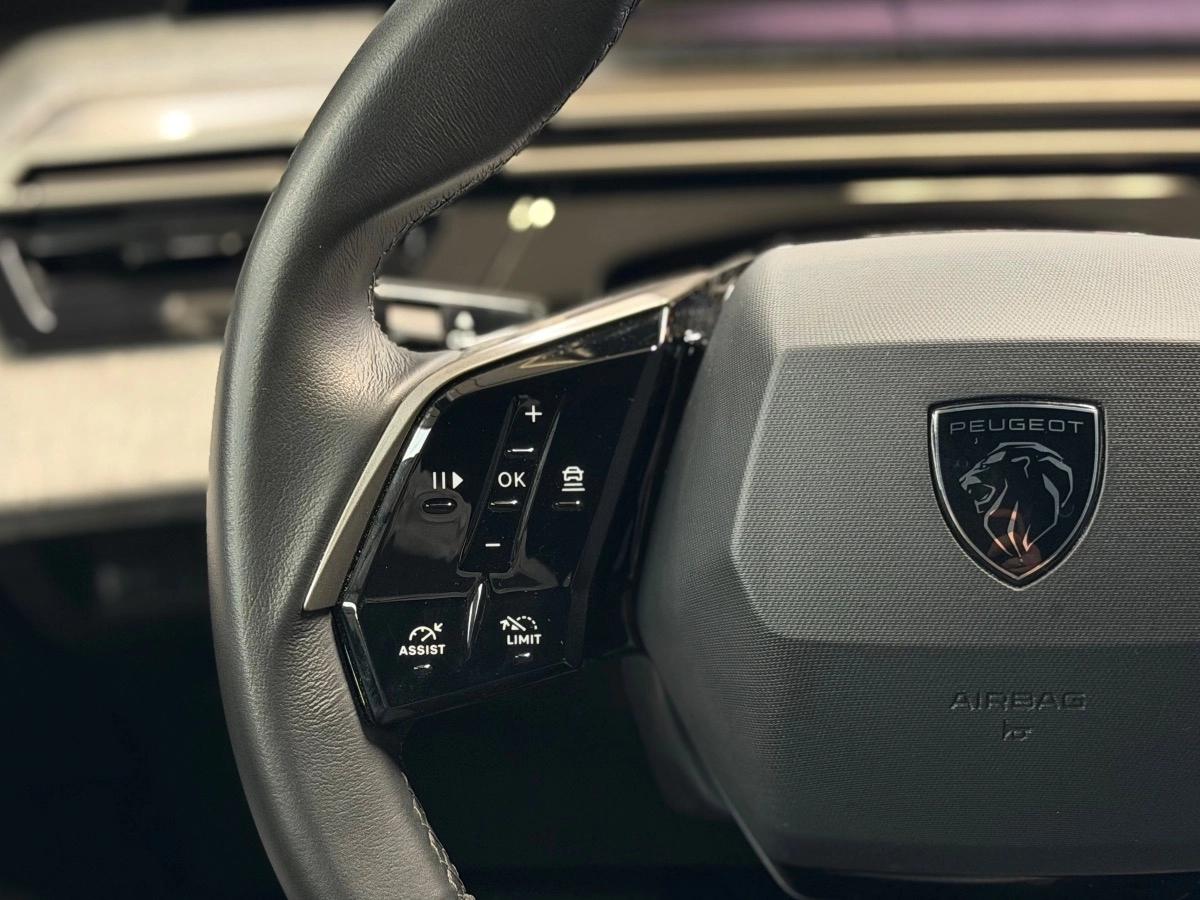 PEUGEOT 3008 1.2 HYBRID E-DSC6 136CH - FINITION ALLURE - 1ERE MAIN - TVA RECUPERABLE