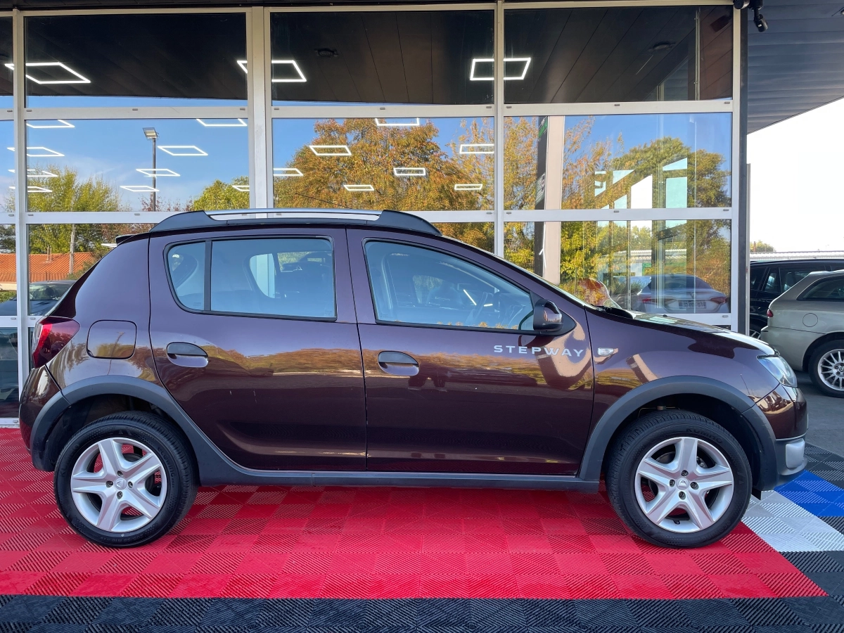 Dacia Sandero - photo 2