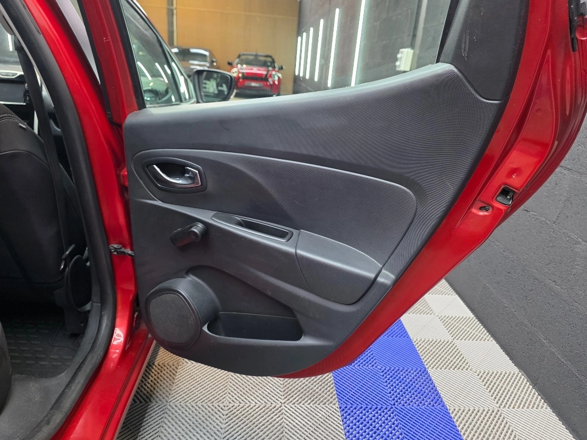 Renault Clio - photo 20