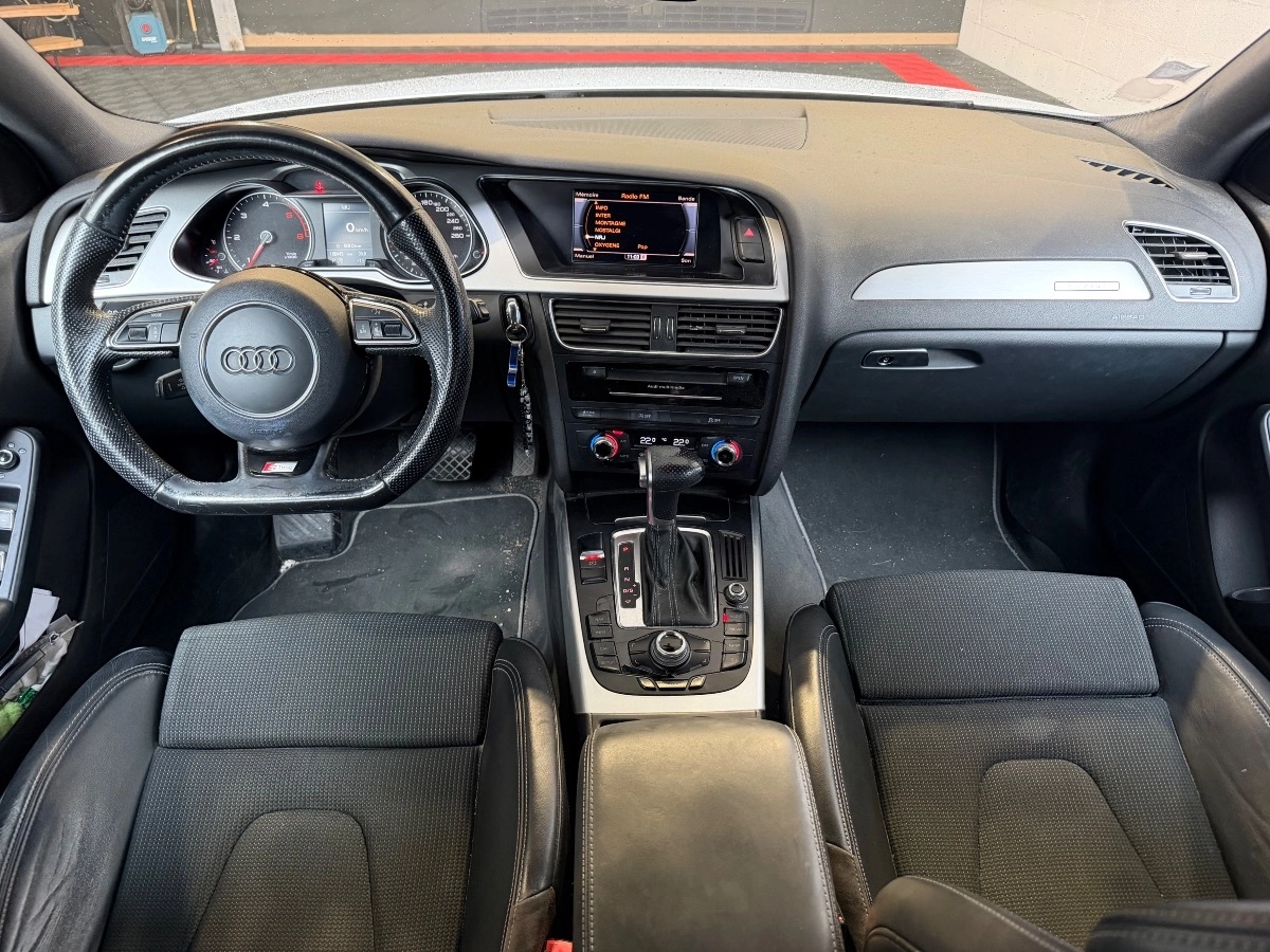 Audi A4 - photo 16