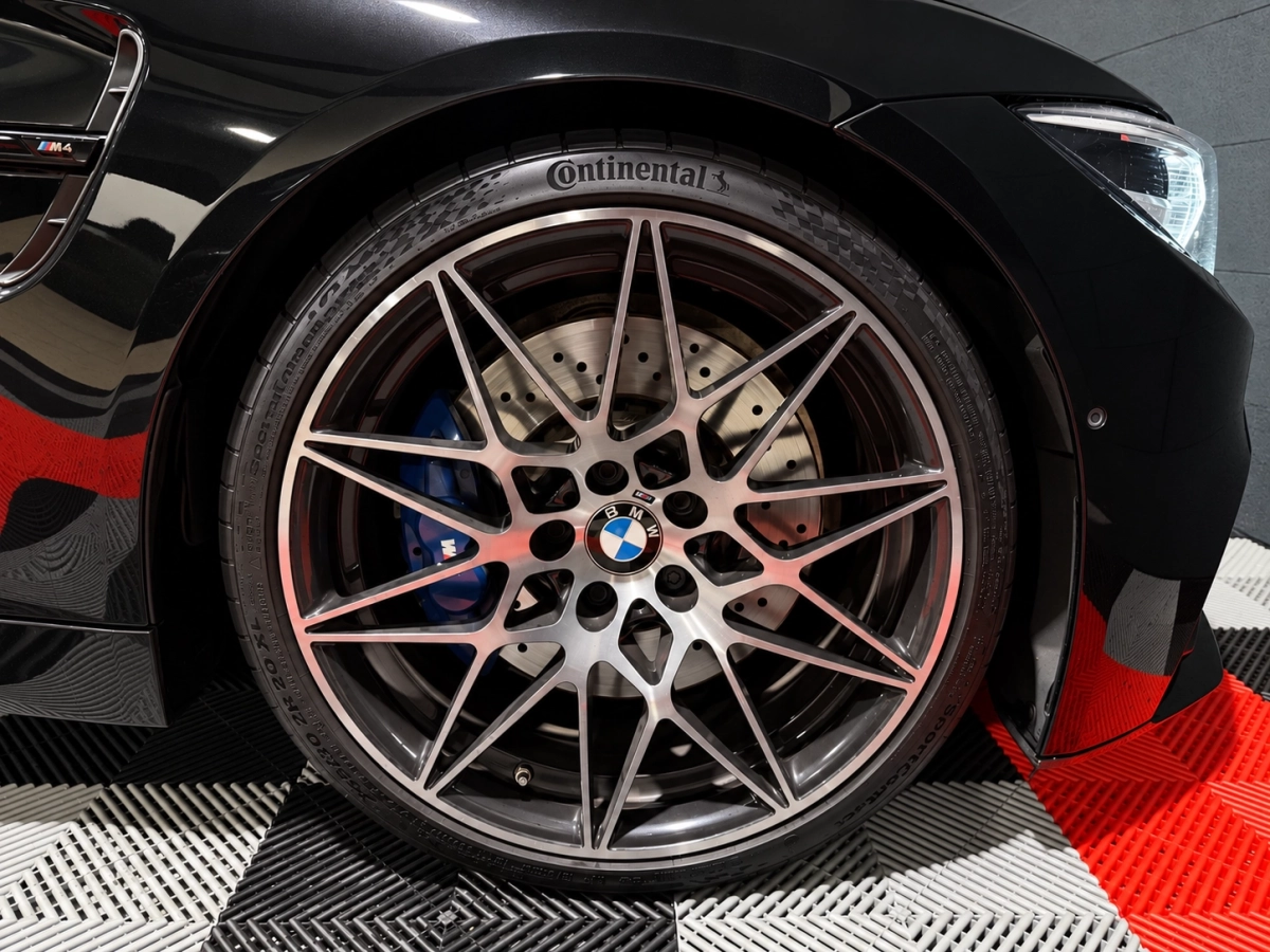 Bmw M4 - photo 29