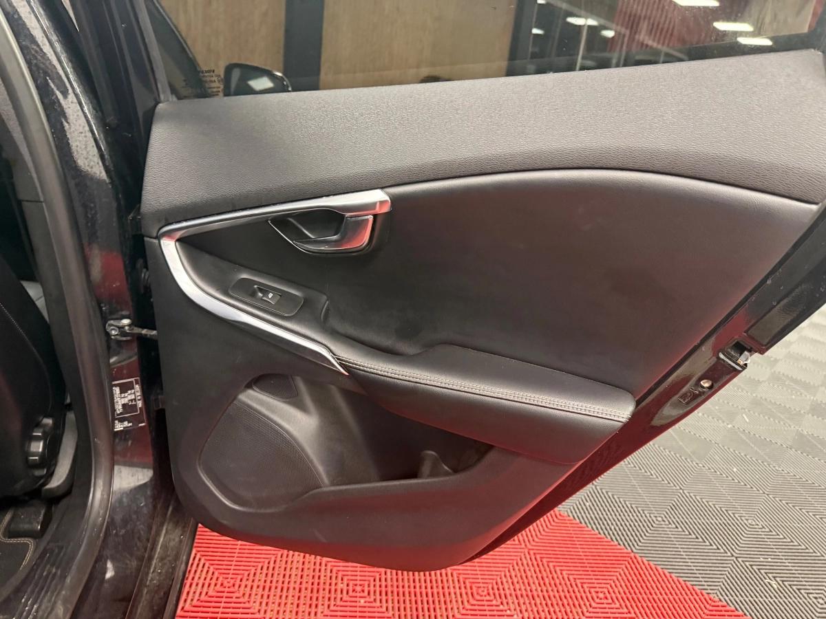 Aperçu indisponible de Volvo V40