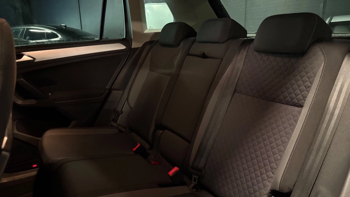 Volkswagen Tiguan - photo 16