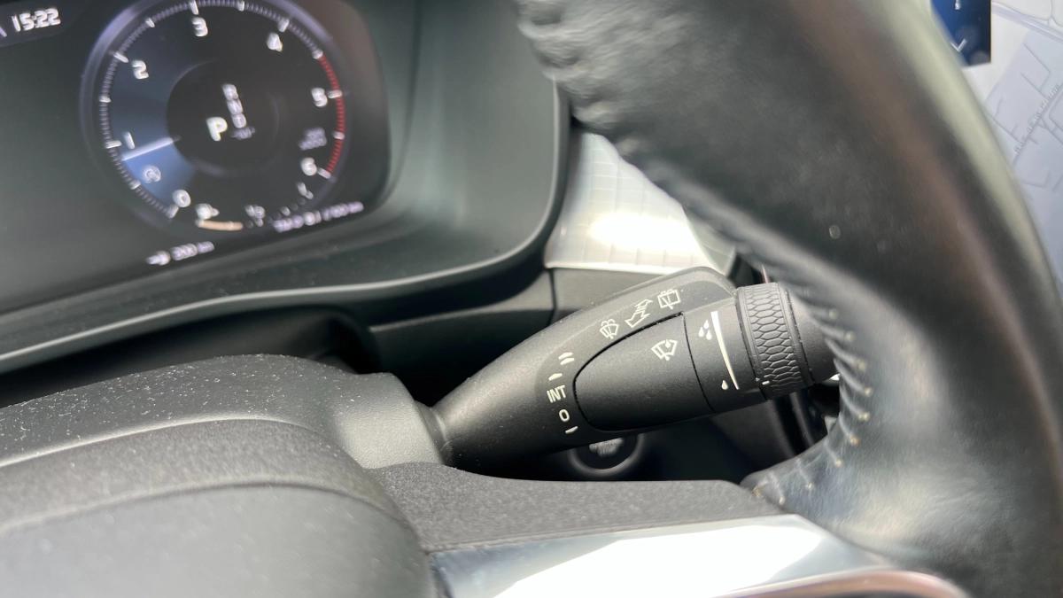 Volvo Xc40 2.0 D4 190 MOMENTUM AWD GEARTRONIC BVA
