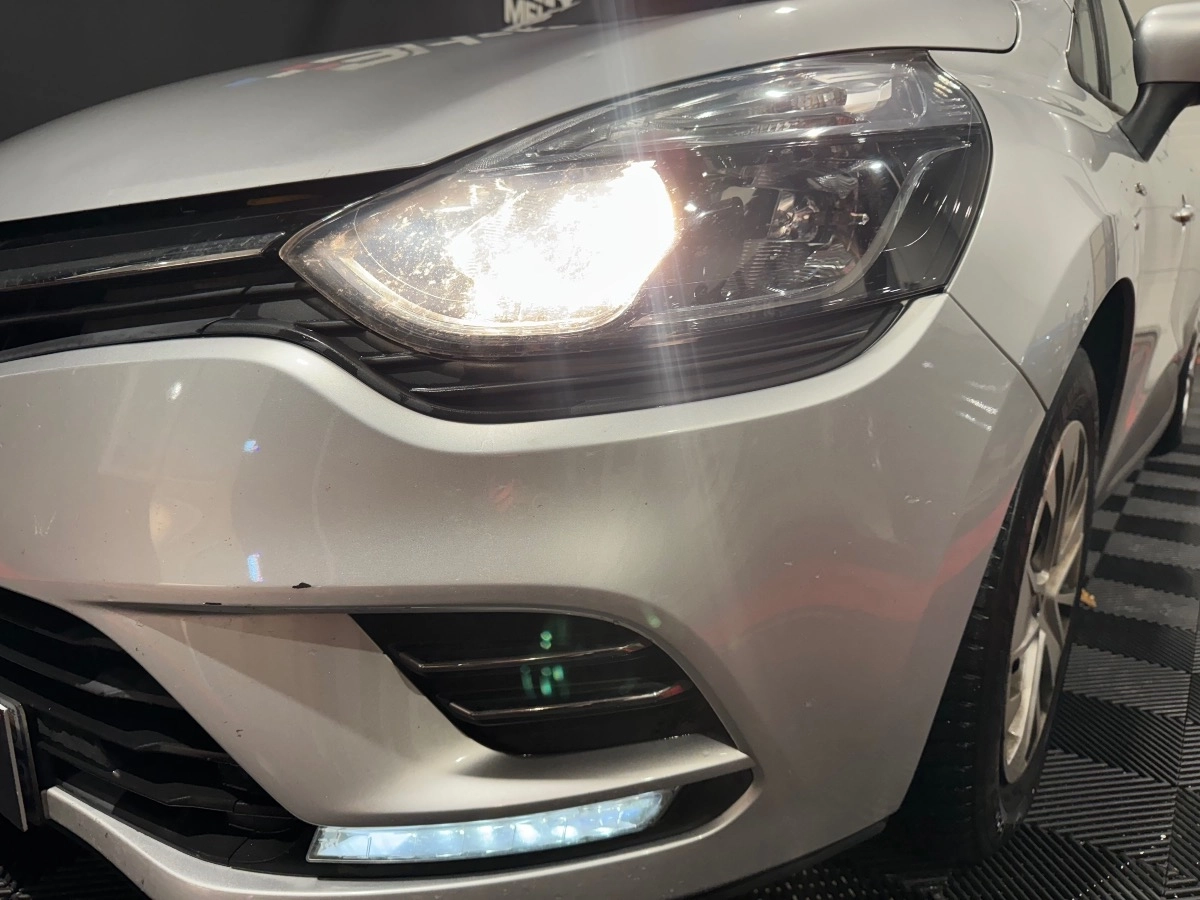 Renault Clio - photo 17