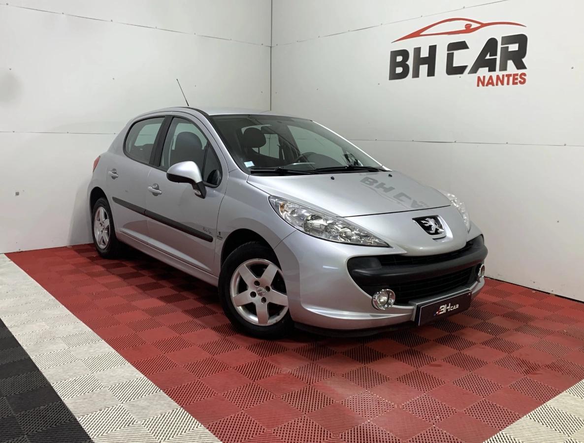 Image: Peugeot 207 1.4 75 URBAN