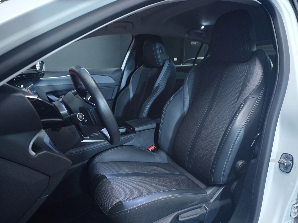 Peugeot 308 - photo 6
