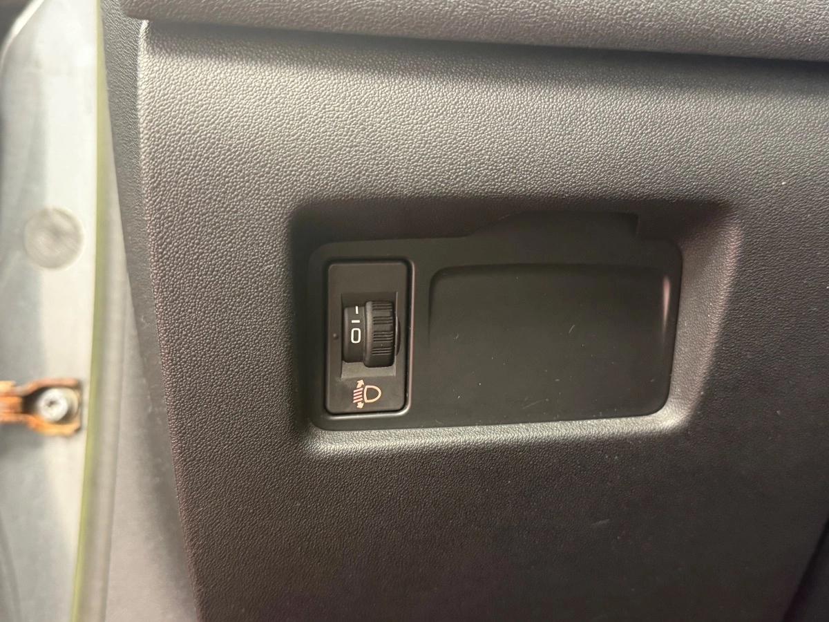 Citroen C4 - photo 23