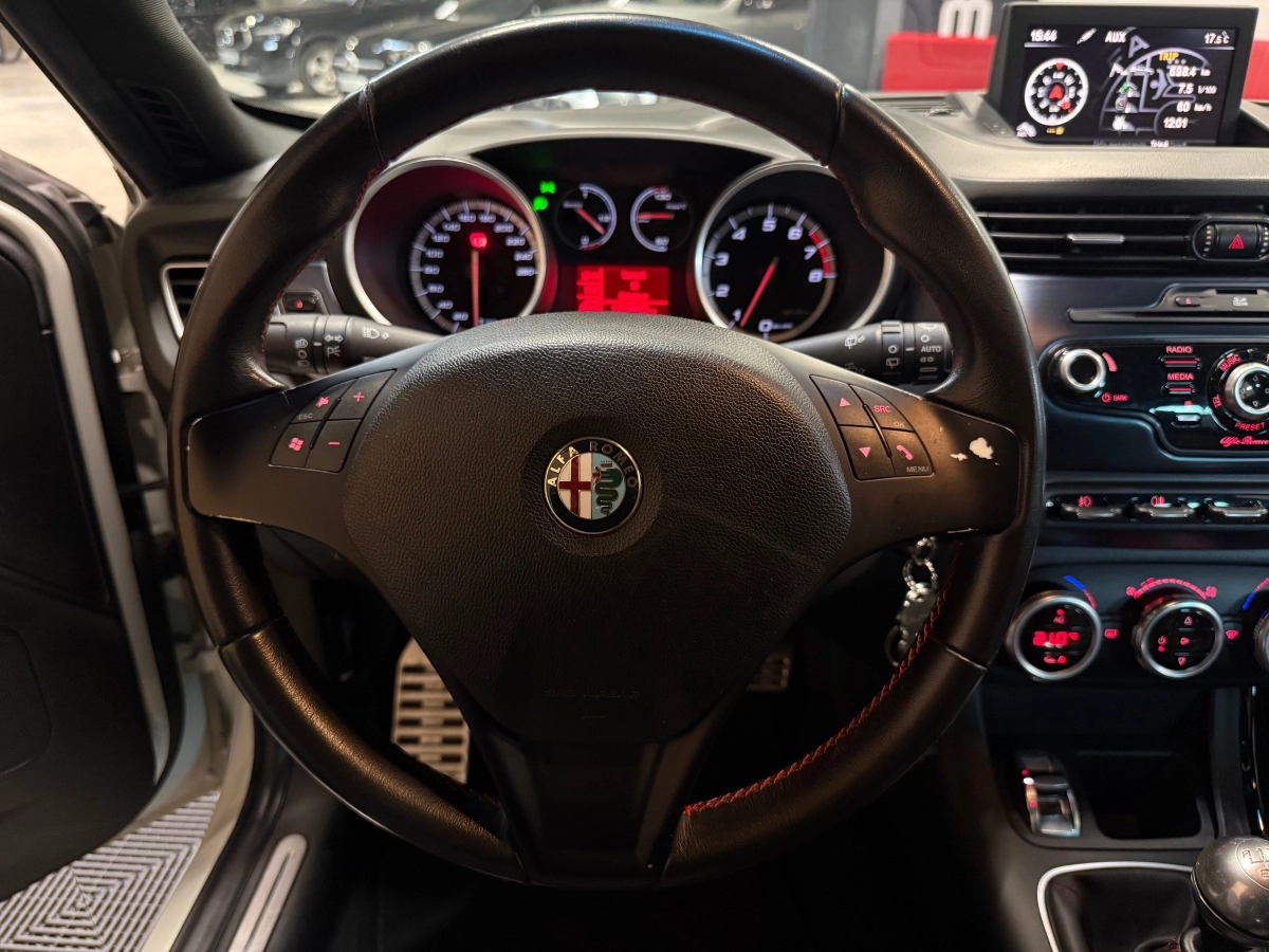 Alfa Romeo Giulietta - photo 10