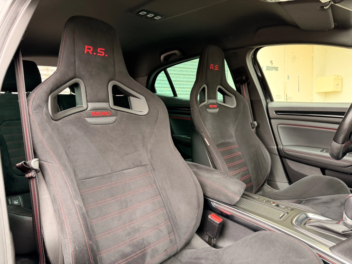 Renault Megane - photo 28