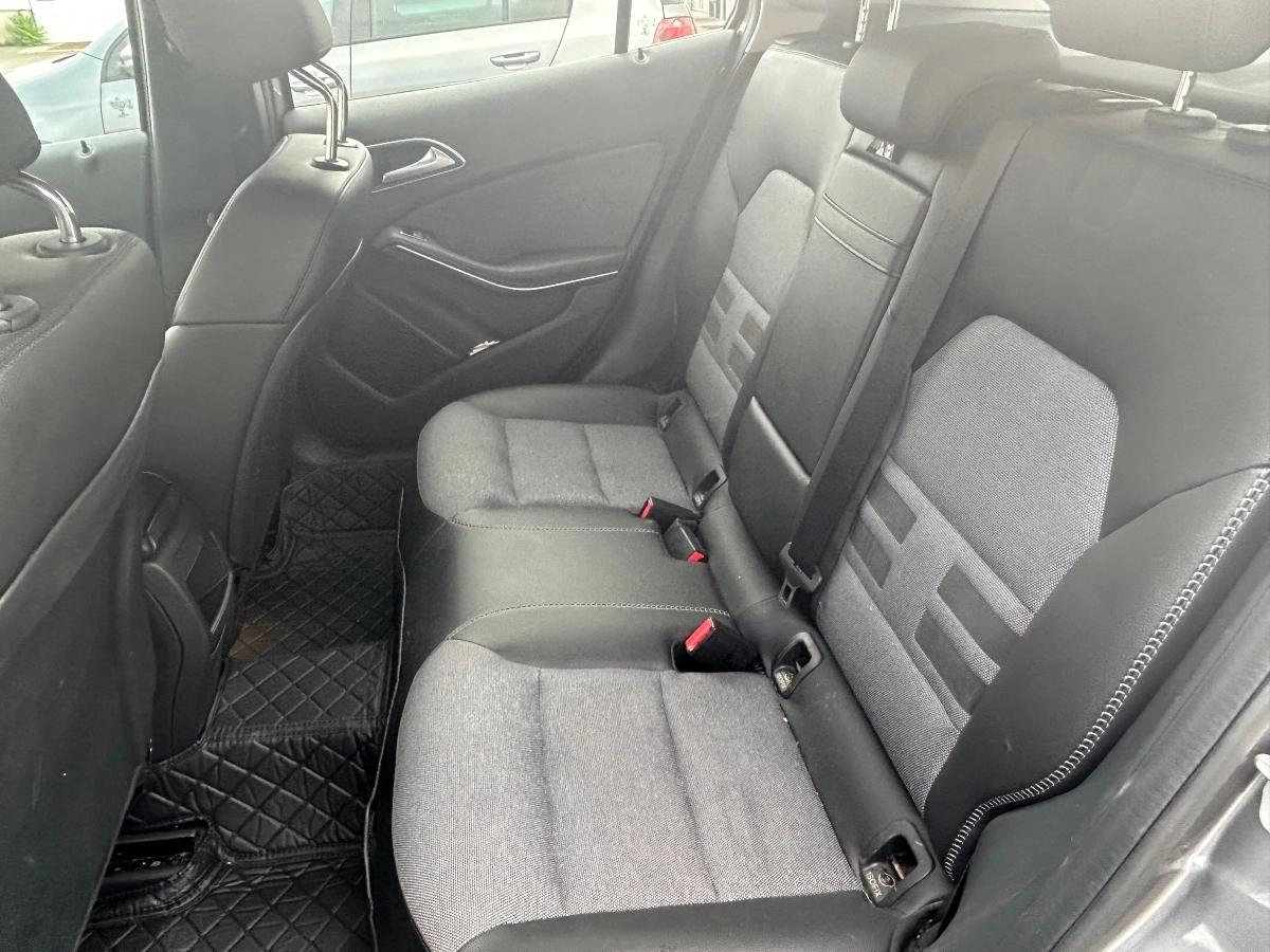 Mercedes Classe Gla 2.2 200 D 135 SENSATION 7G-DCT BVA