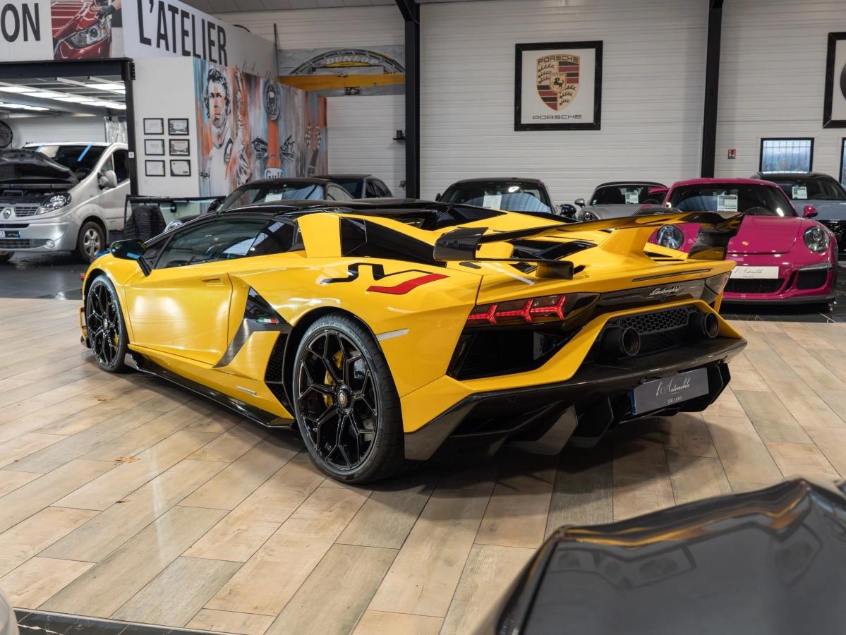 Lamborghini Aventador ROADSTER LP750-4 6.5 770 SVJ 4WD BVA