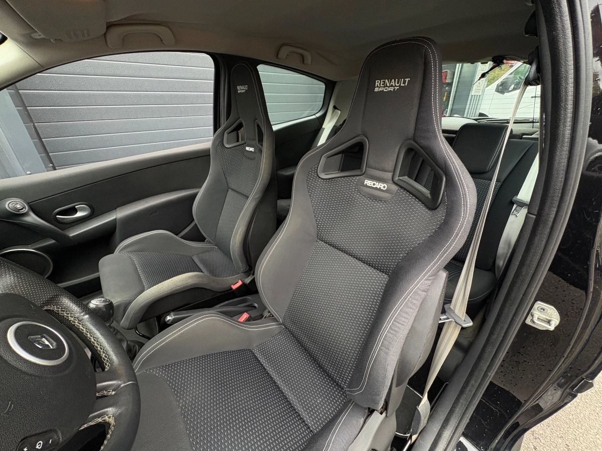 Renault Clio - photo 12