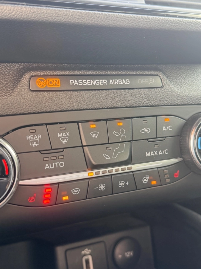 Ford Focus - photo 16