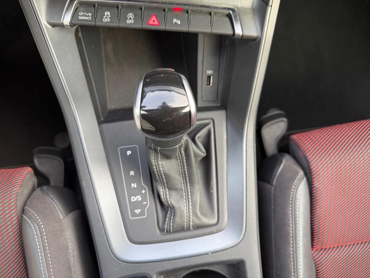 Audi Q3 1.5 35 TFSI 150 S-LINE S-TRONIC BVA