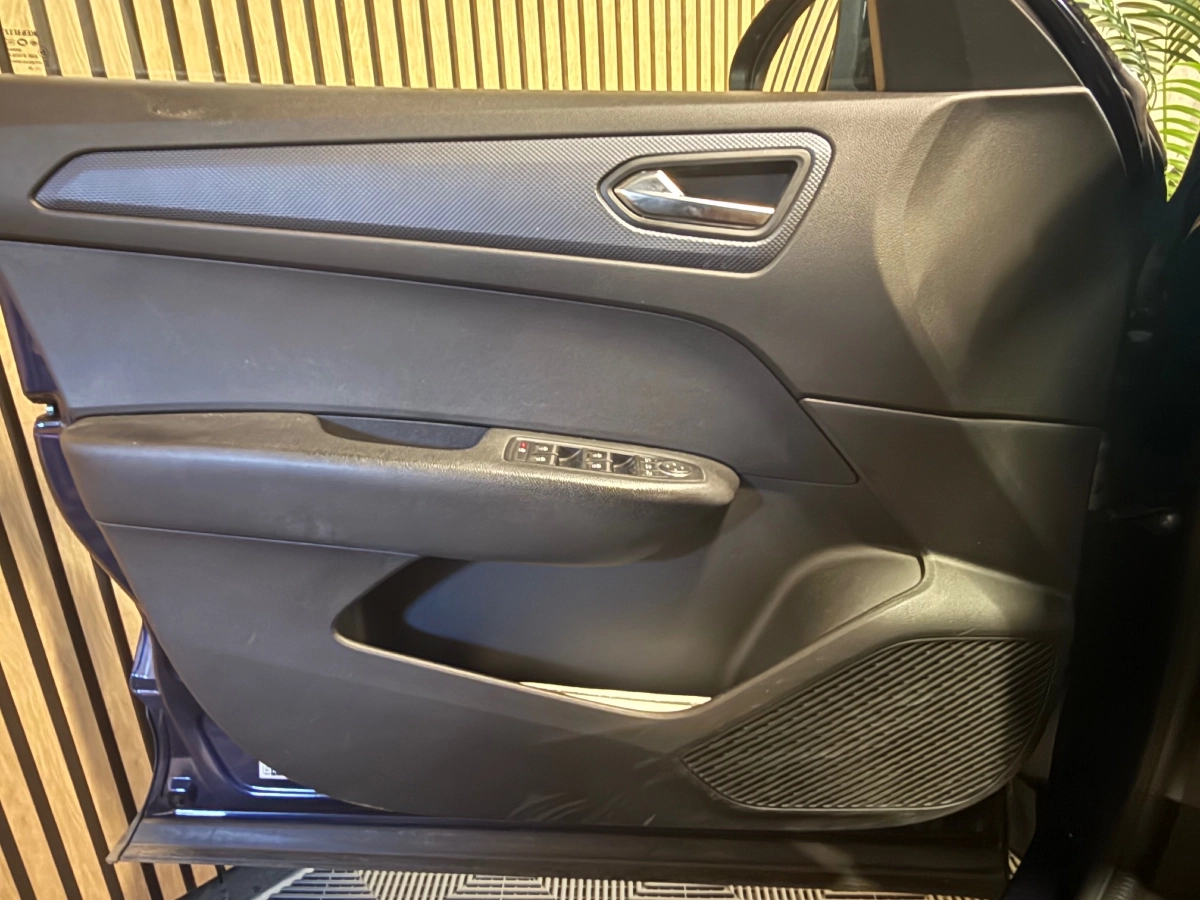Renault Arkana - photo 8