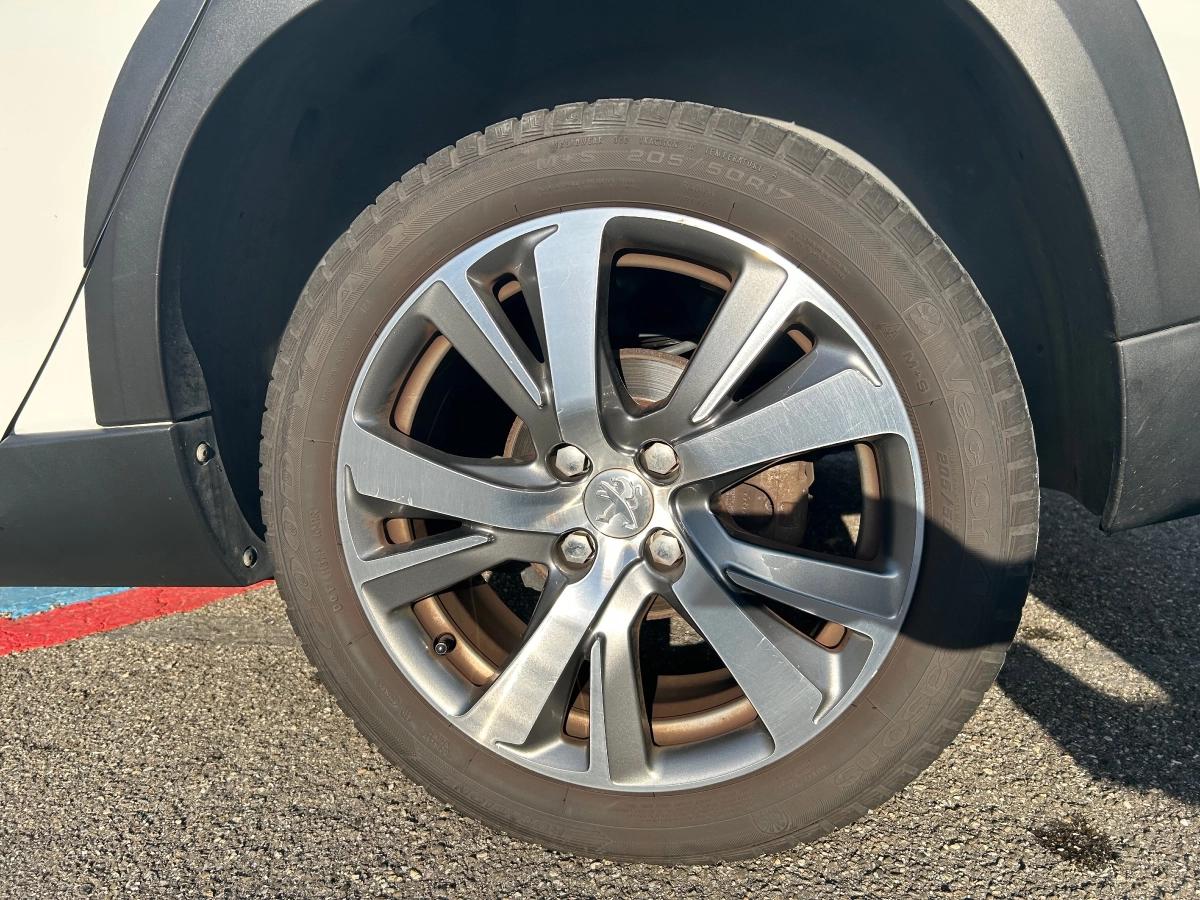 Peugeot 2008 GENERATION-I 1.6 BLUEHDI 120 CROSSWAY