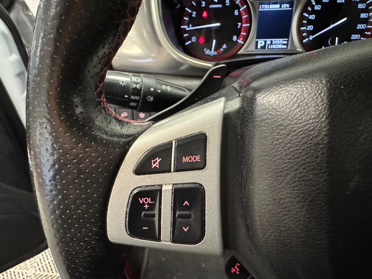 Suzuki Vitara - photo 13