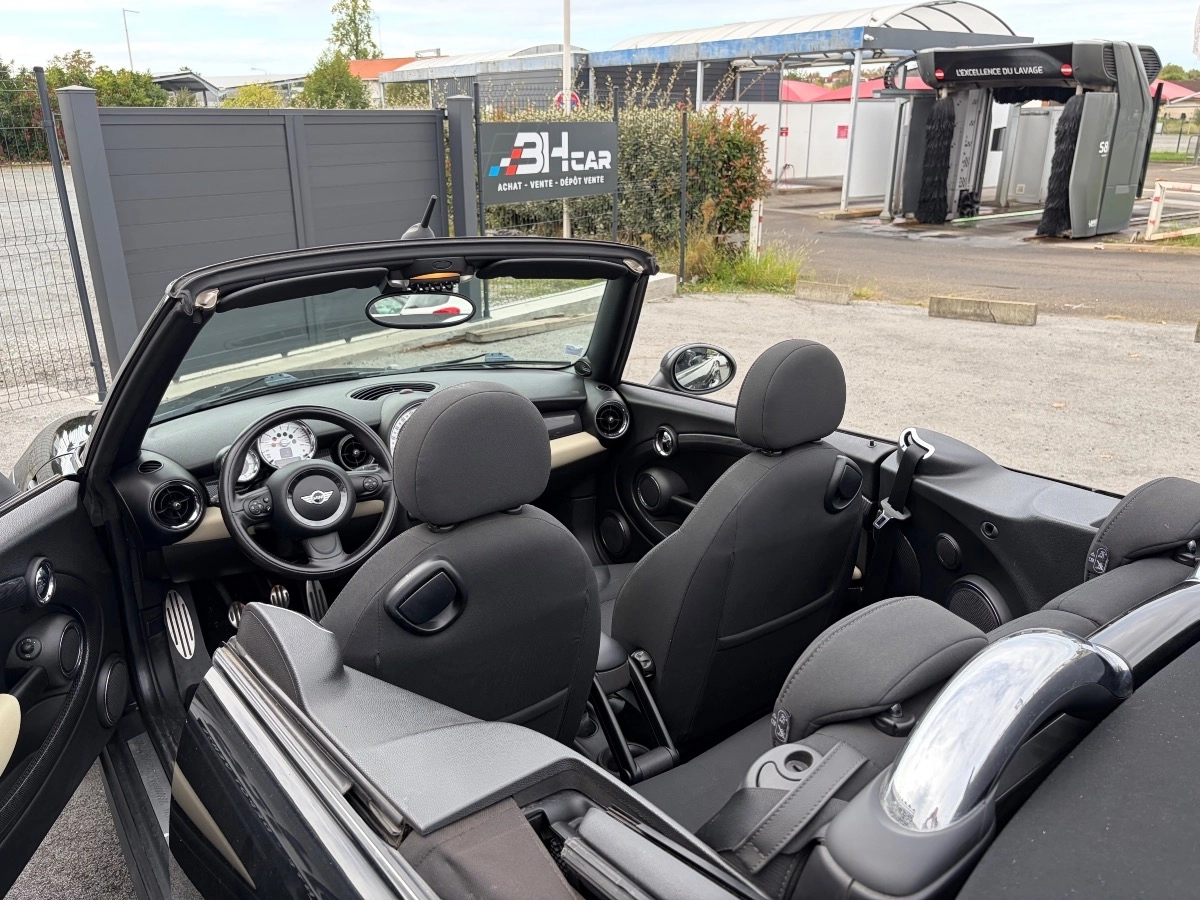 Mini Cabrio - photo 21
