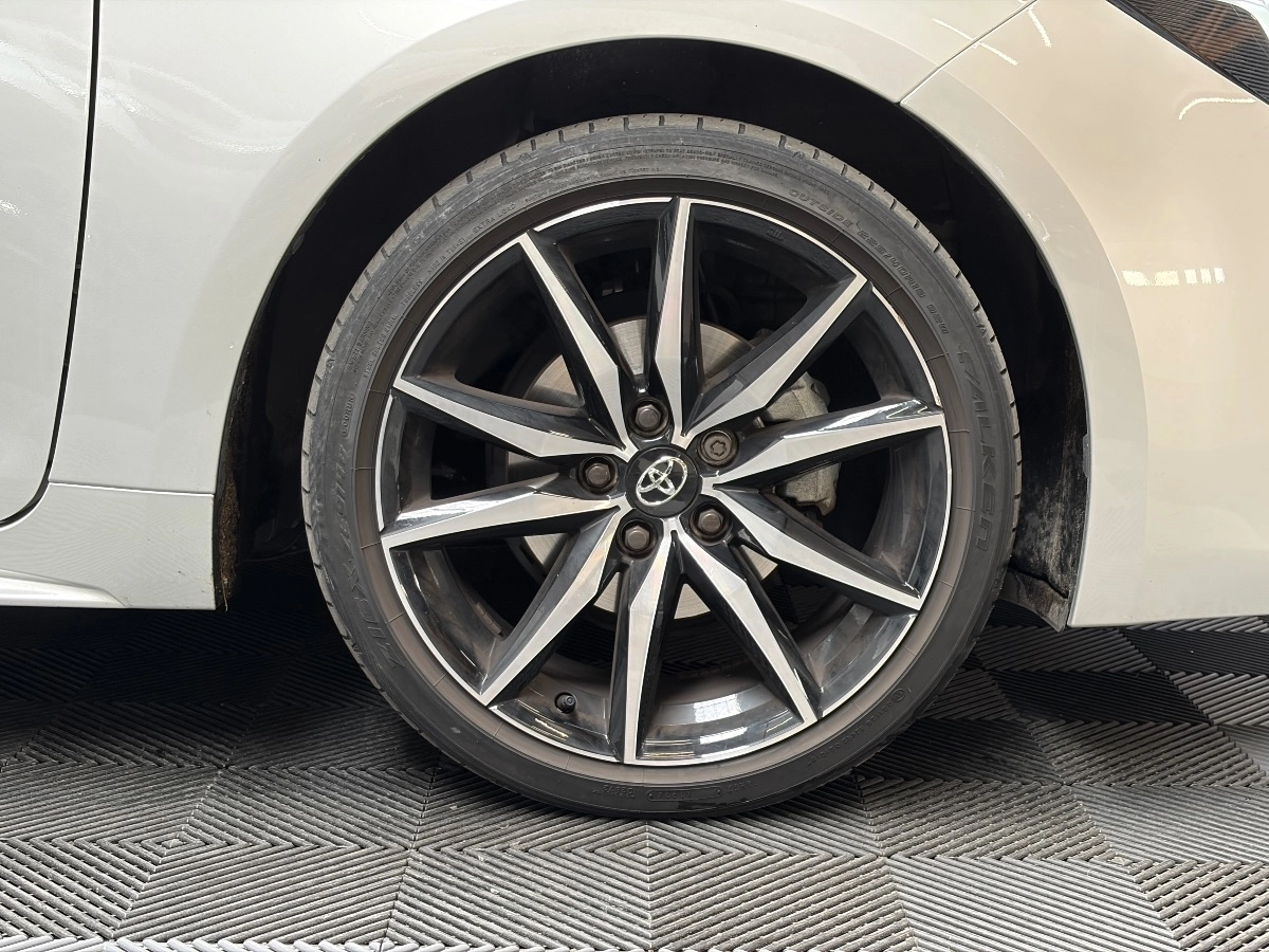 Toyota Corolla - photo 16