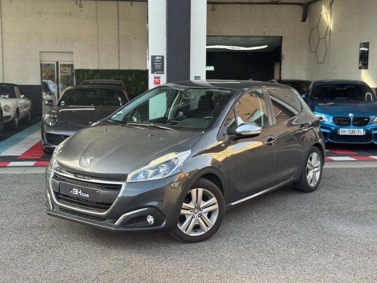 Image: Peugeot 208 1.2L 82cv STYLE / ENTRETIEN PEUGEOT / DISTRUBUTION NEUVE / GARANTIE 6 MOIS