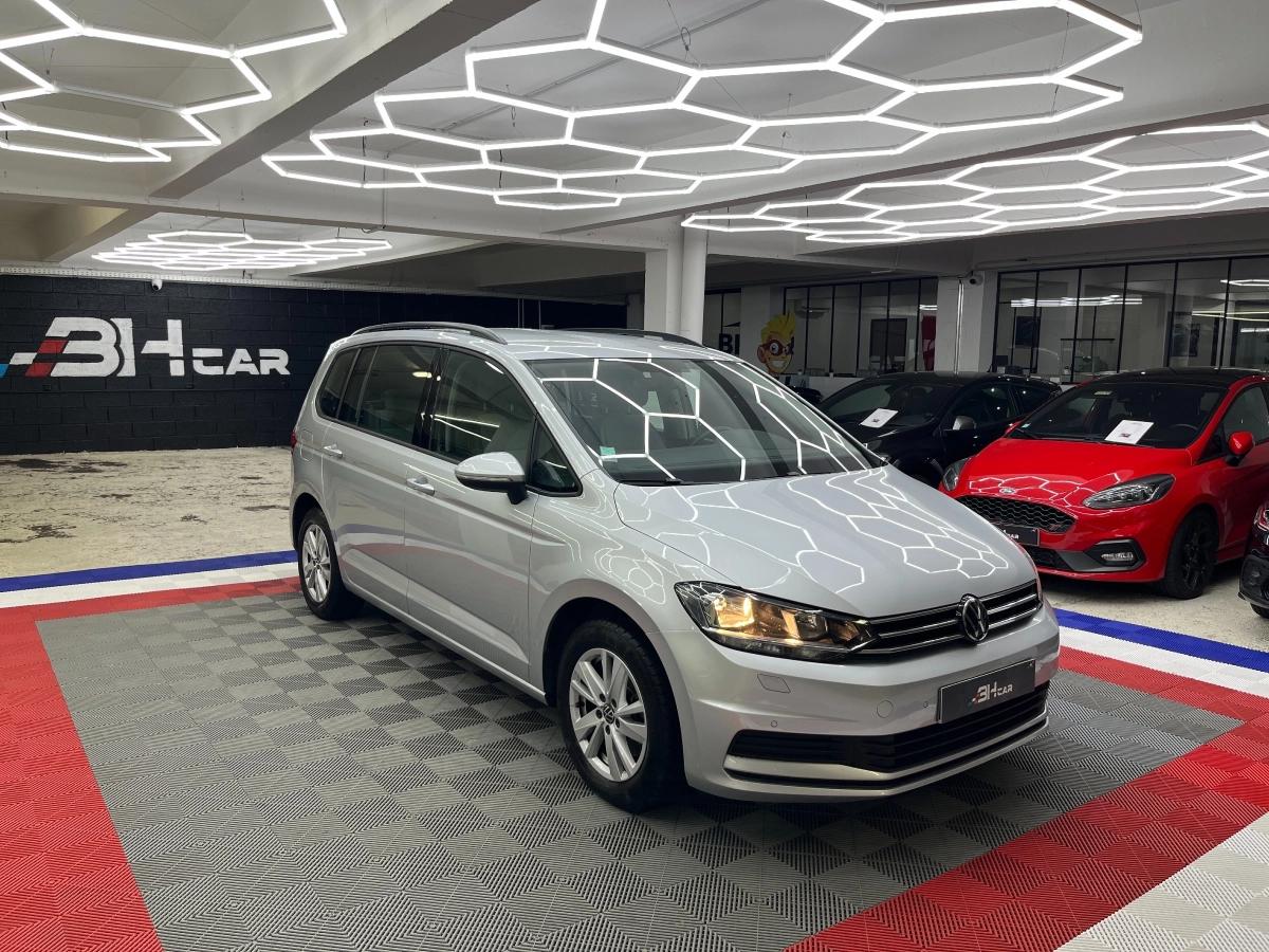 Image: Volkswagen Touran III - 1.5 TSI 150 CH - LIFE PLUS - 7 PLACES