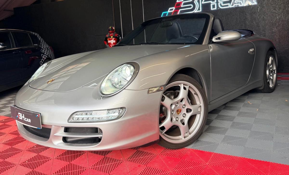 Image: Porsche 911 CABRIOLET 997 3.6 325 CARRERA