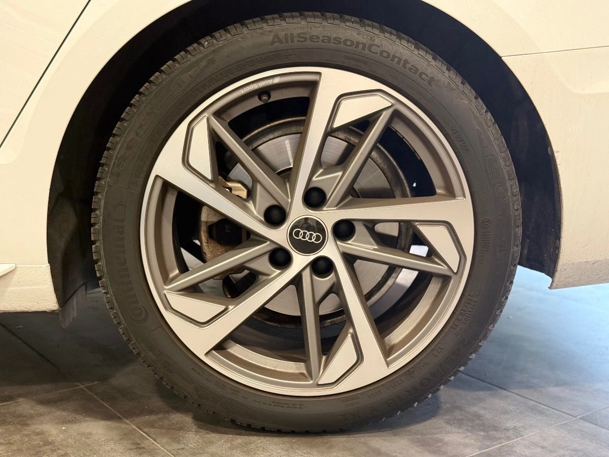 Audi A4 - photo 30