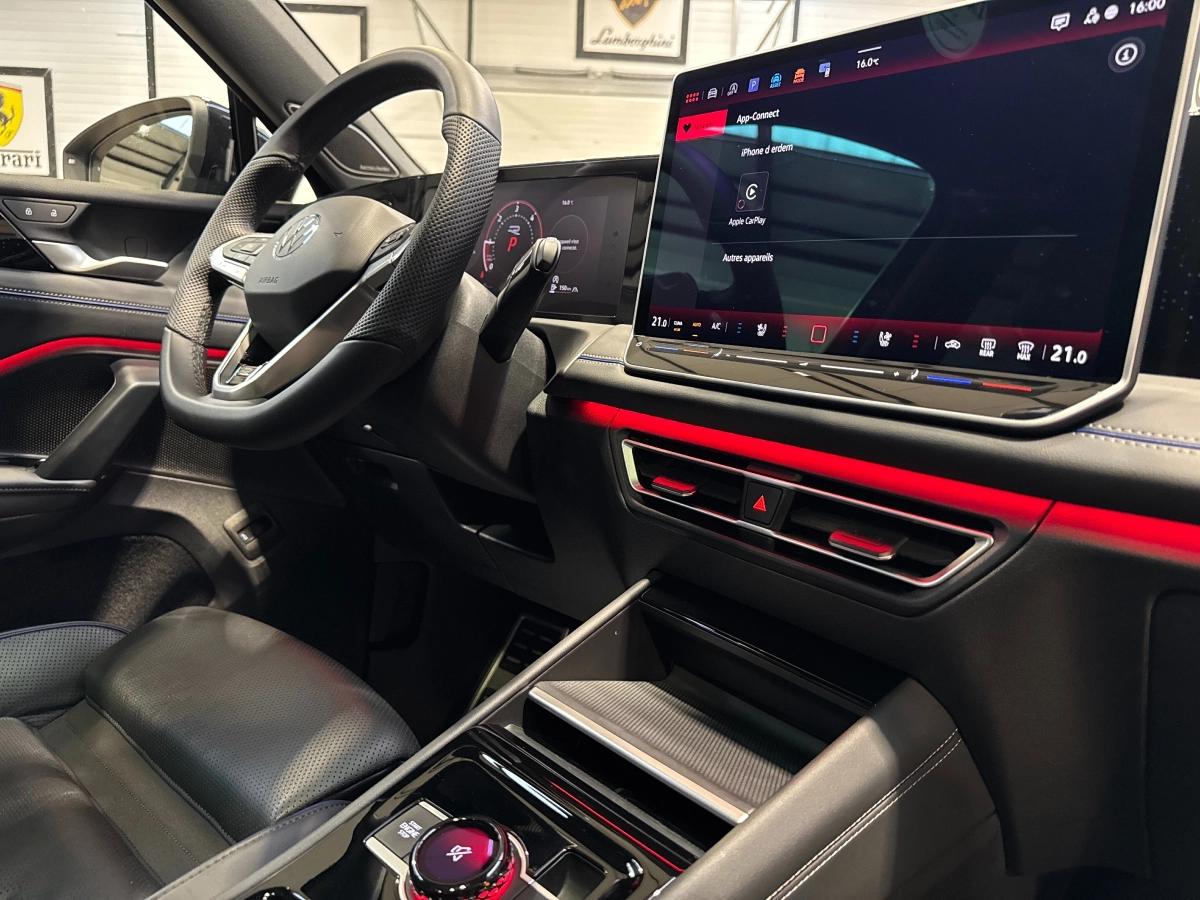 VOLKSWAGEN TIGUAN 2.0 TDI 150 DSG7 R-LINE