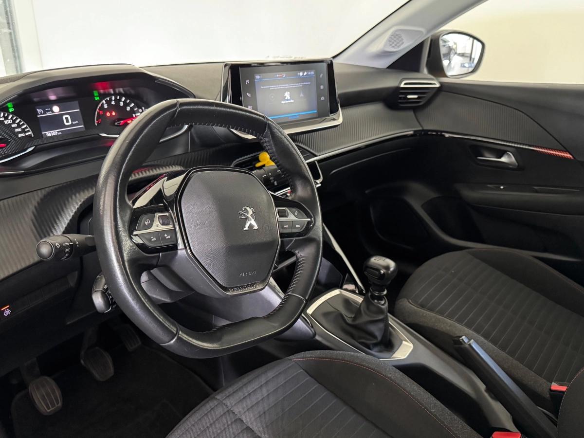 Aperçu indisponible de Peugeot 208