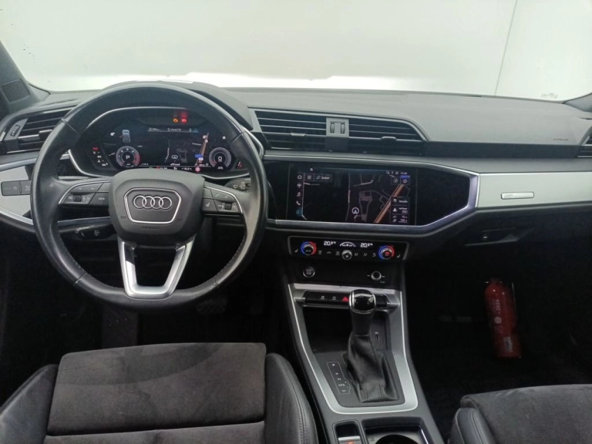 Audi Q3 - photo 8
