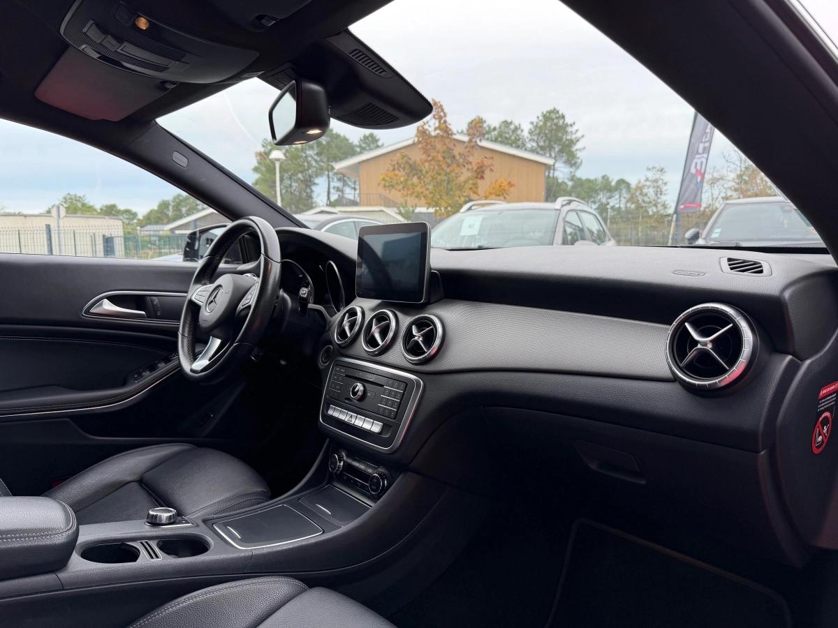 Aperçu indisponible de Mercedes-Benz CLASSE CLA