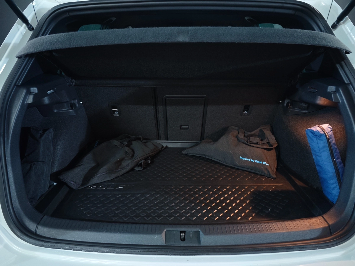 Volkswagen Golf - photo 27