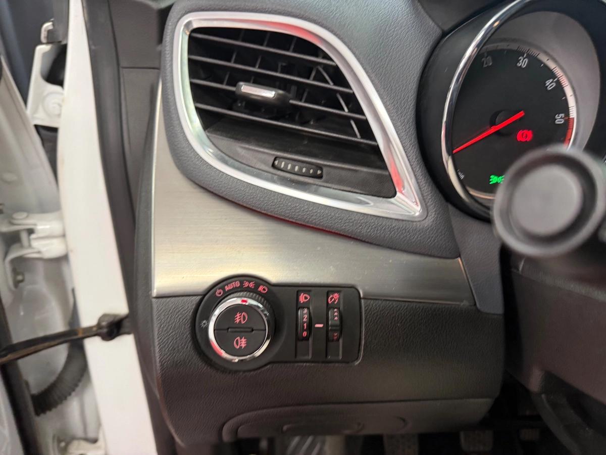 Aperçu indisponible de Opel Mokka
