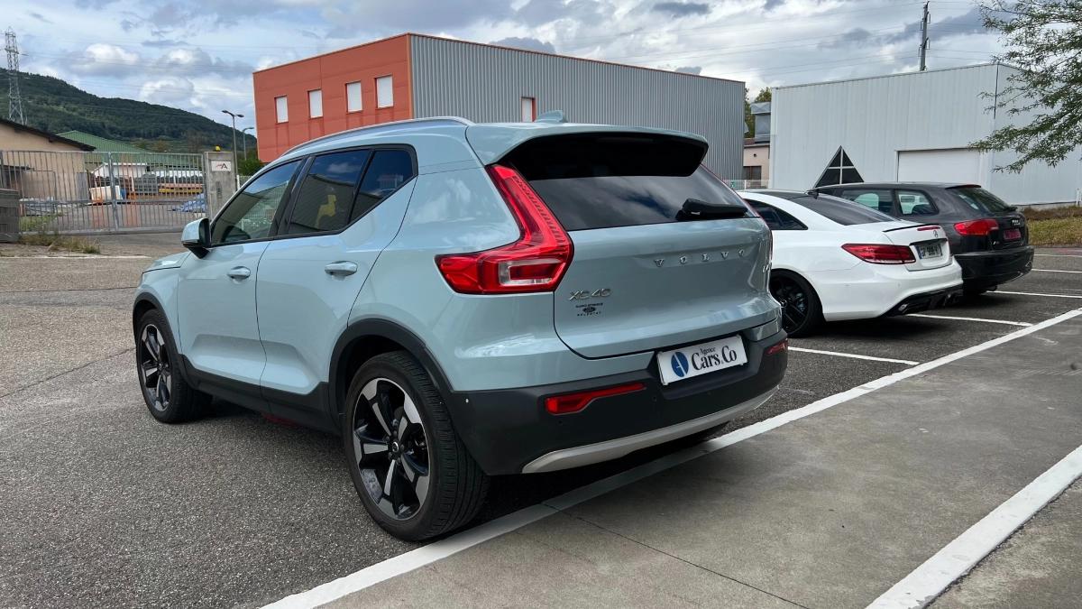Volvo Xc40 2.0 D4 190 MOMENTUM AWD GEARTRONIC BVA
