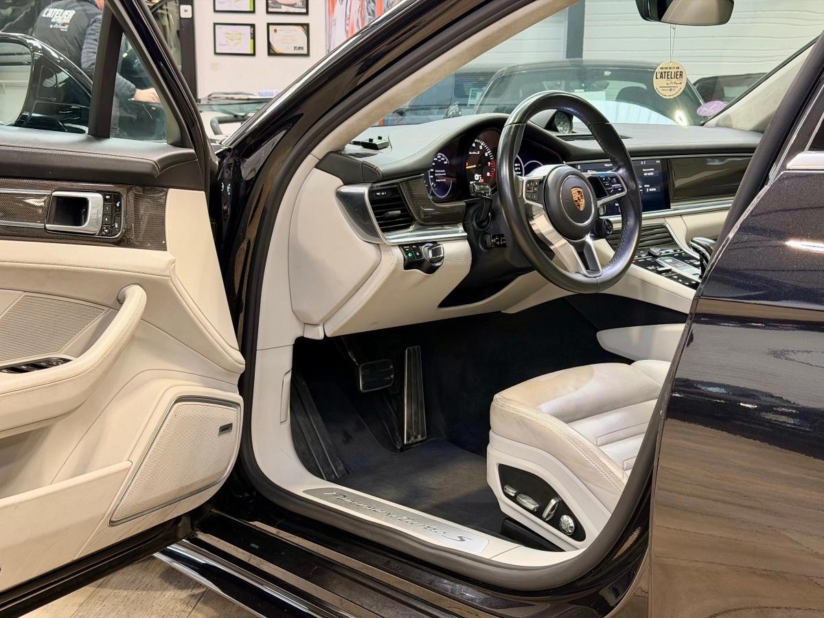 Porsche Panamera 4.0 TURBO E-HYBRID 700H 570 PHEV 17.9KWH S BVA