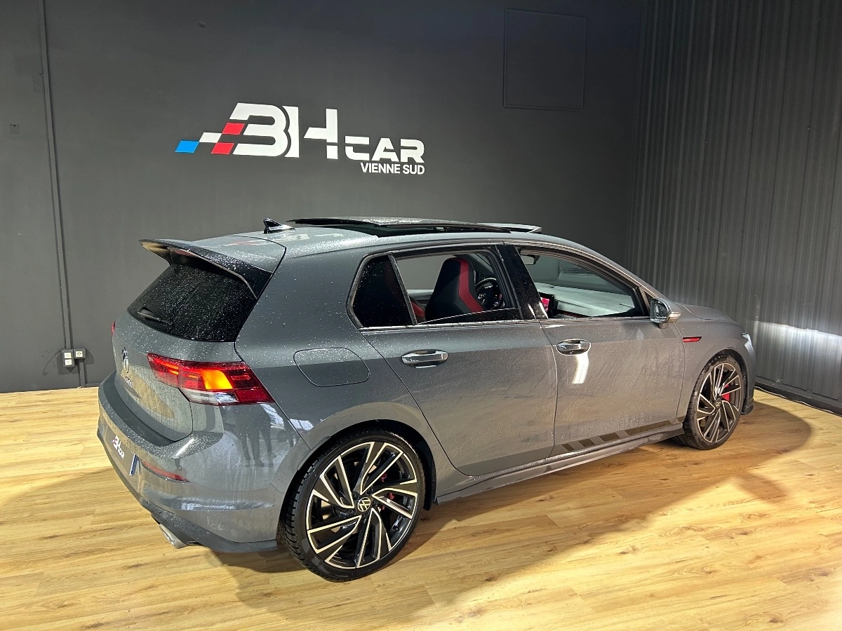 Volkswagen Golf - photo 8