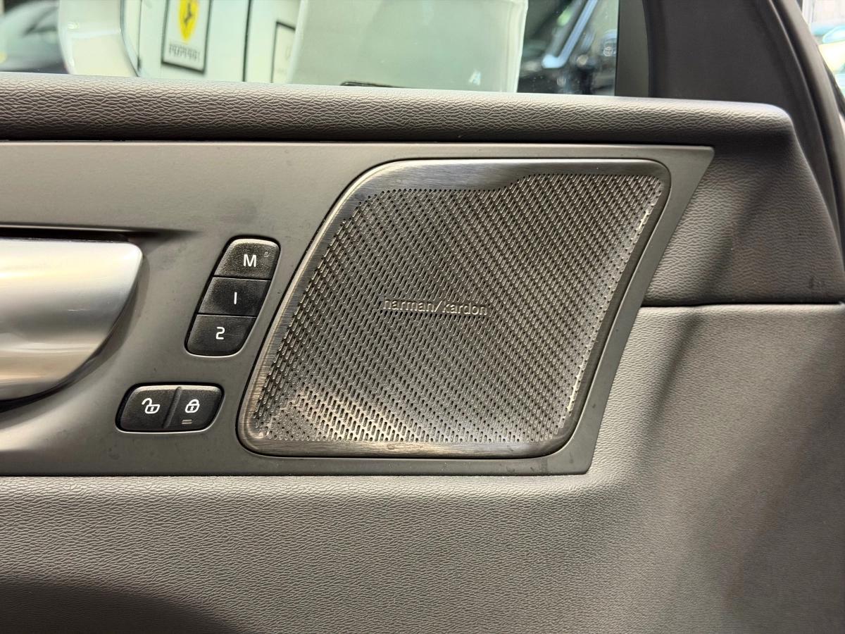 Volvo Xc60 2.0 T8 455H 310 RECHARGE PHEV HYBRID TWIN-ENGINE 18.8KWH ULTIMATE STYLE CHROME AWD GEARTRONIC BVA