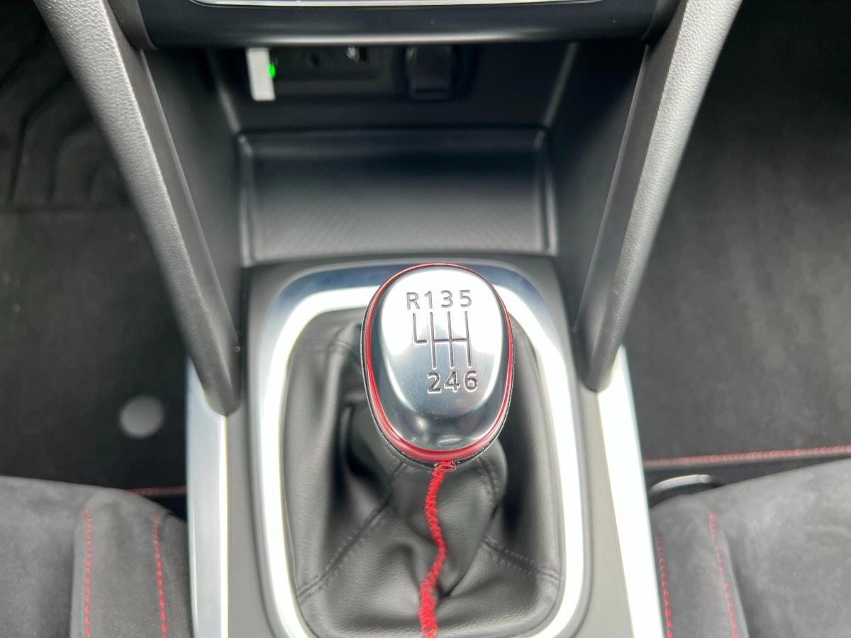 Renault Megane 1.8 300 RS TROPHY