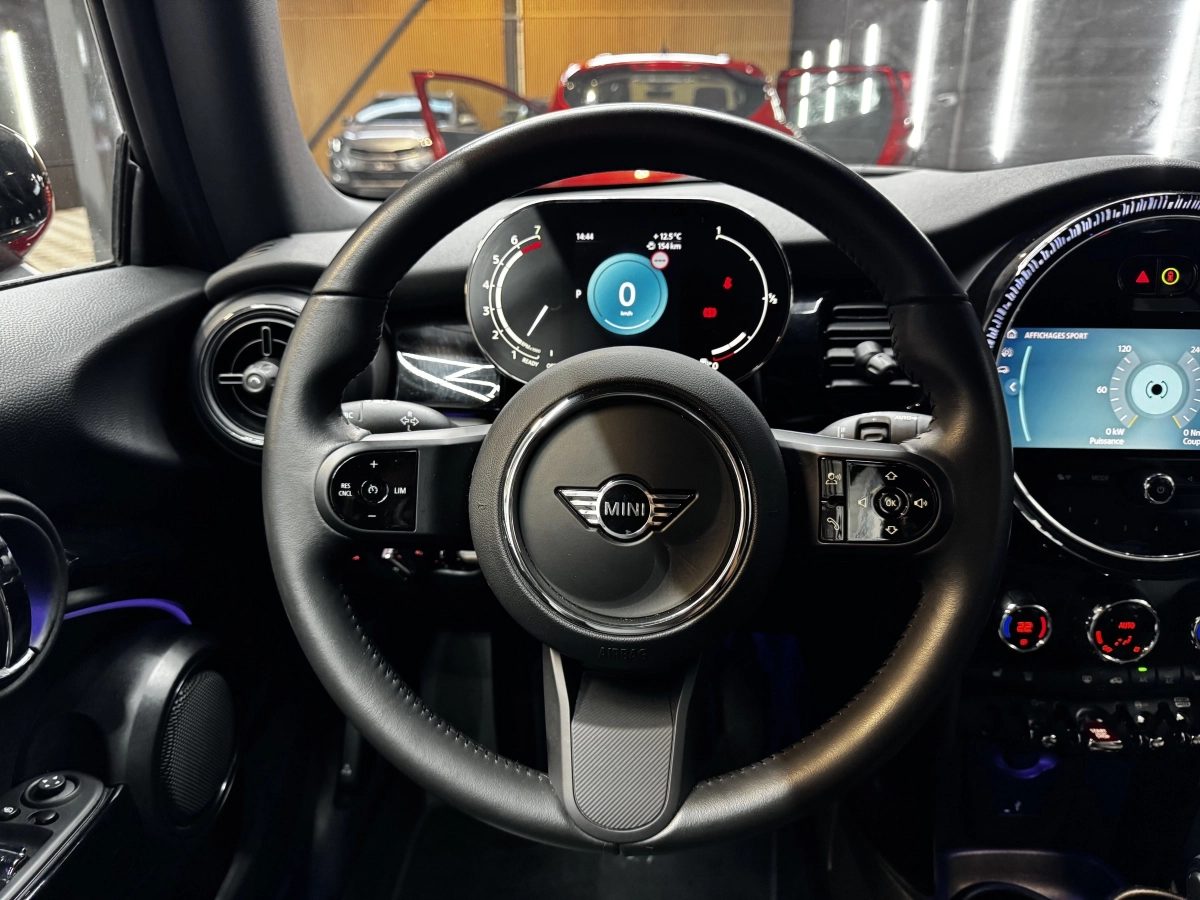 Mini Cabrio - photo 10