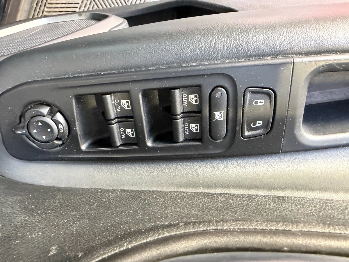 Jeep Renegade - photo 32