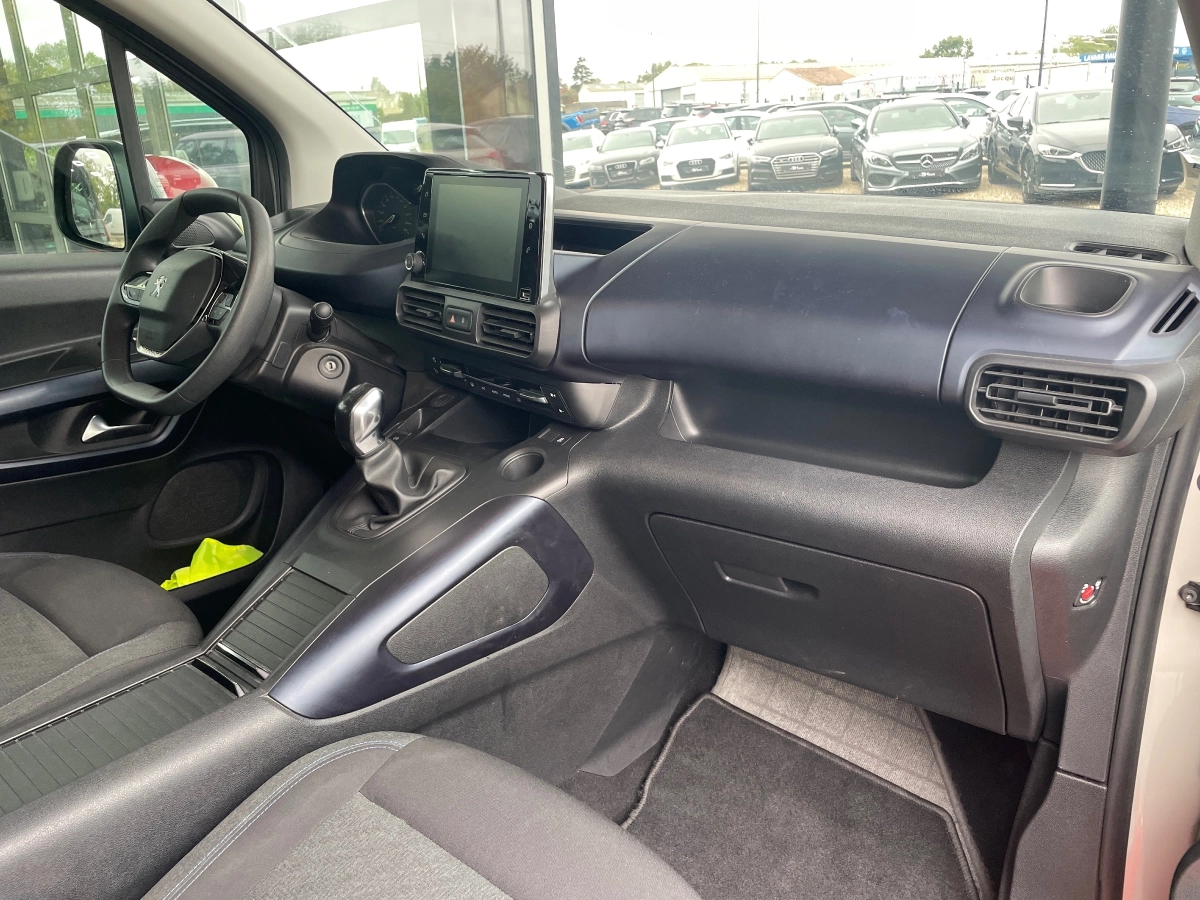 Peugeot Rifter - photo 10