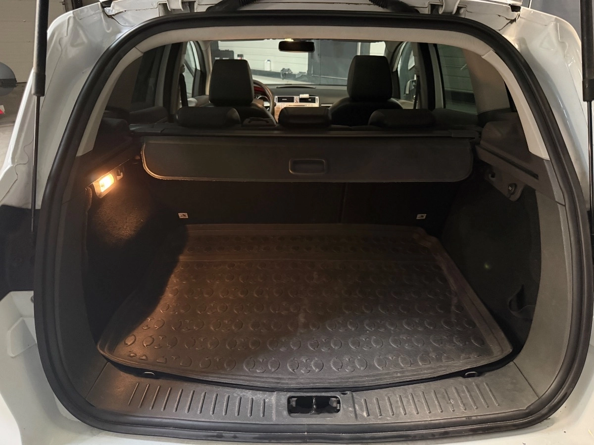 Ford Kuga - photo 27