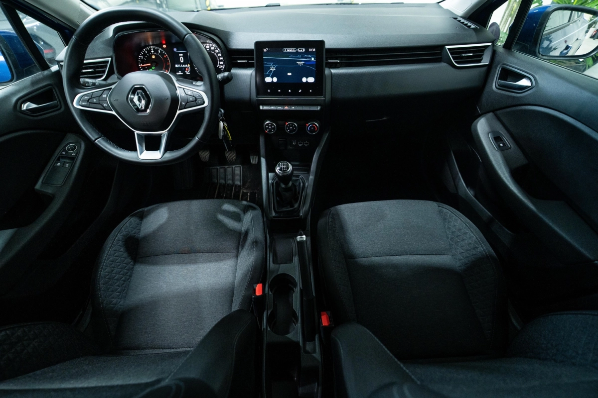 Renault Clio - photo 13