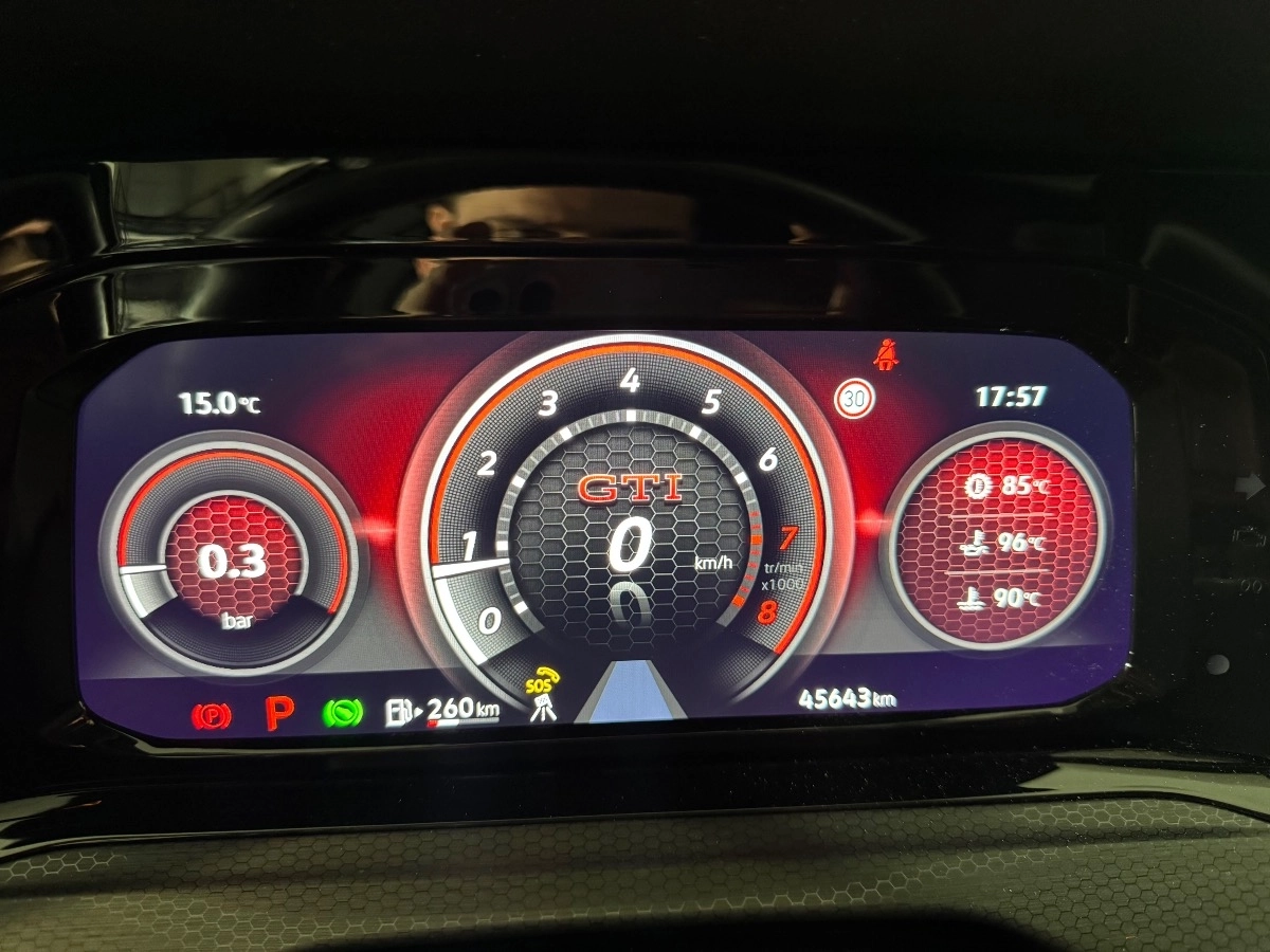 Volkswagen Golf - photo 12