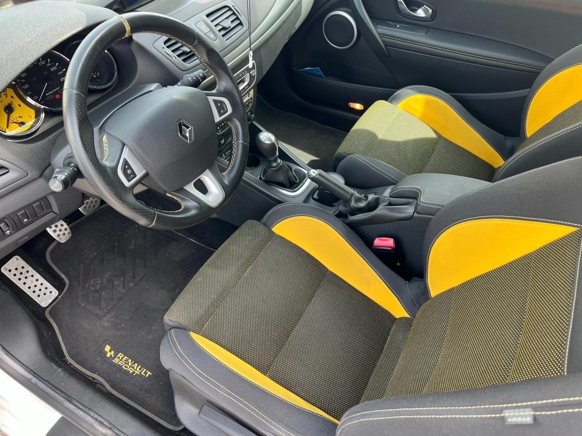 Renault Megane COUPE 2.0 250 RS