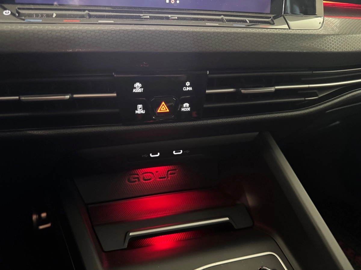 Volkswagen Golf - photo 14