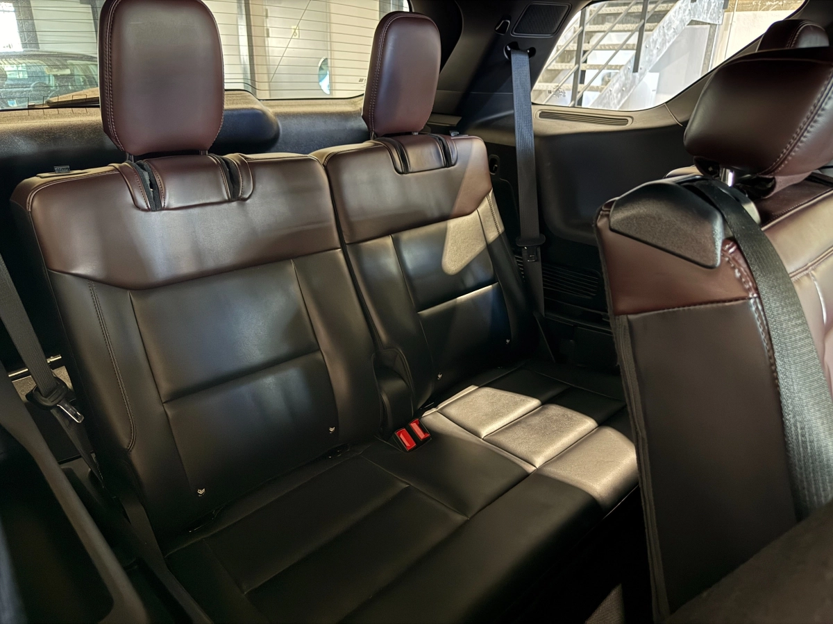 Ford Explorer - photo 32
